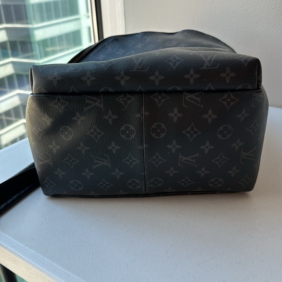 Louis Vuitton Discovery backpack - Picture 5 of 8